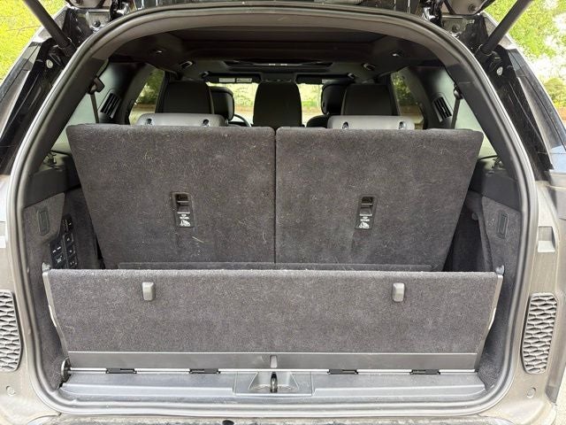 2024 Land Rover Discovery Dynamic SE