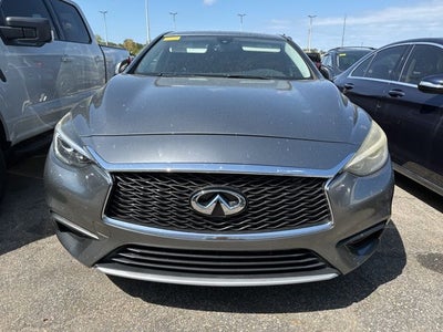 2018 INFINITI QX30 Luxury