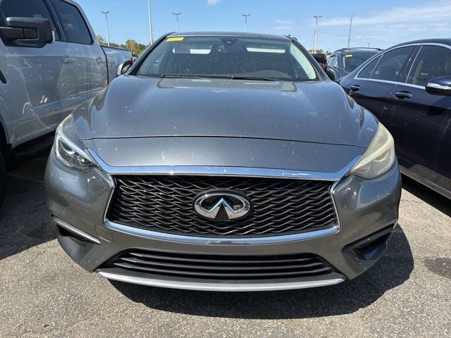2018 INFINITI QX30 Luxury
