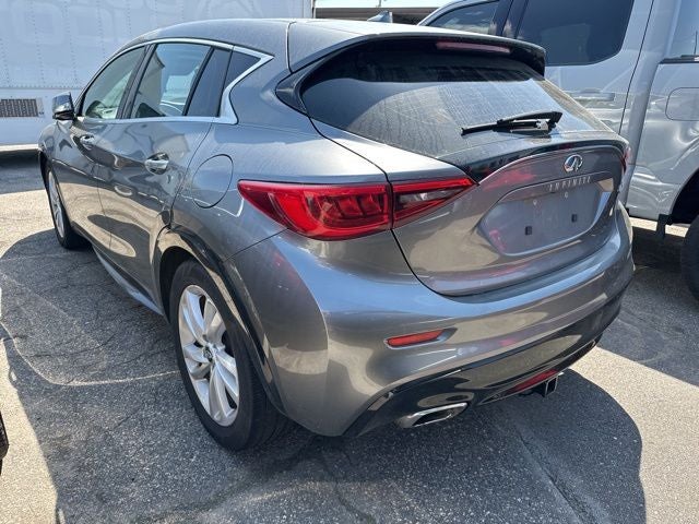 2018 INFINITI QX30 Luxury