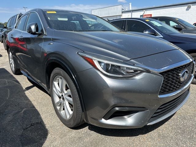 2018 INFINITI QX30 Luxury
