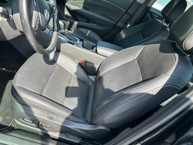 2018 Buick Regal Essence