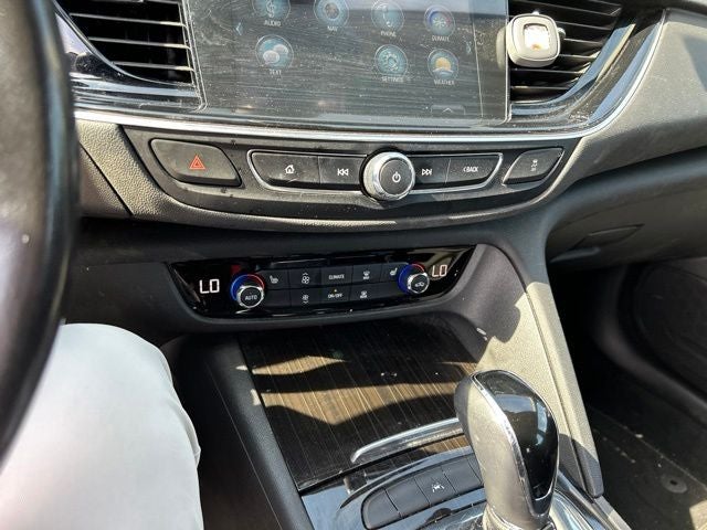 2018 Buick Regal Essence