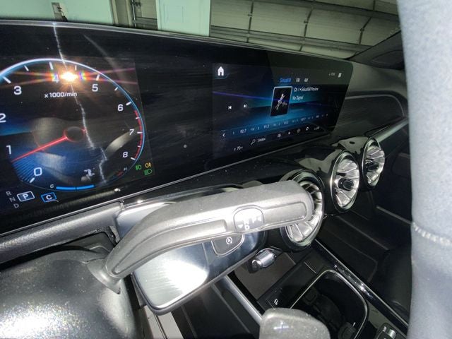 2023 Mercedes-Benz GLB GLB 250