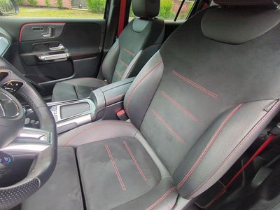 2025 Mercedes-Benz GLB GLB 35 AMG® 4MATIC®