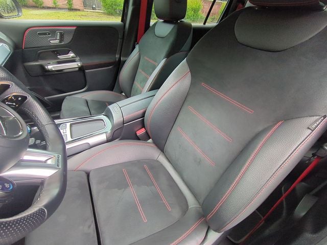 2025 Mercedes-Benz GLB GLB 35 AMG® 4MATIC®