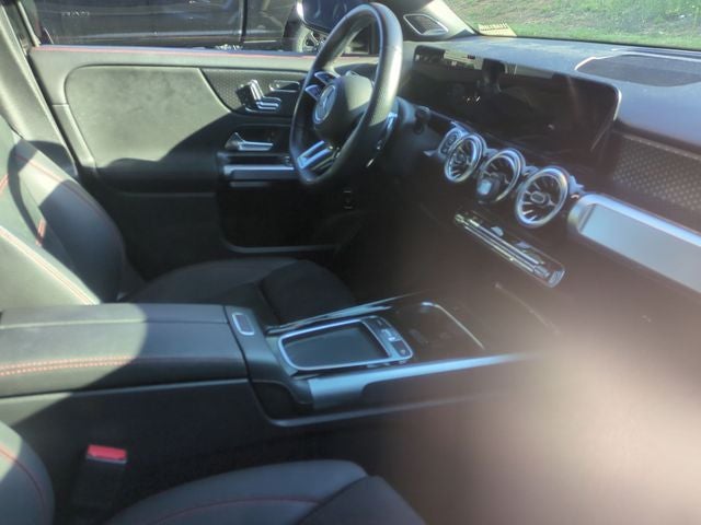 2025 Mercedes-Benz GLB GLB 35 AMG® 4MATIC®