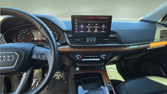 2023 Audi Q5 40 Premium quattro