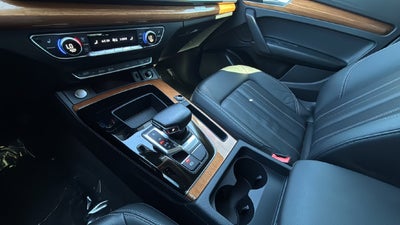 2023 Audi Q5 40 Premium quattro