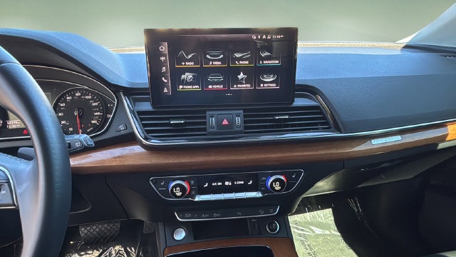 2023 Audi Q5 40 Premium quattro