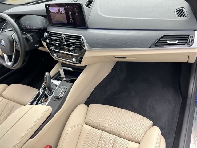 2022 BMW 5 Series 540i
