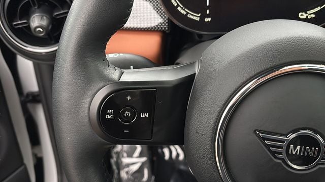 2024 MINI Cooper SE Electric Signature