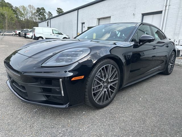 2024 Porsche Panamera Base