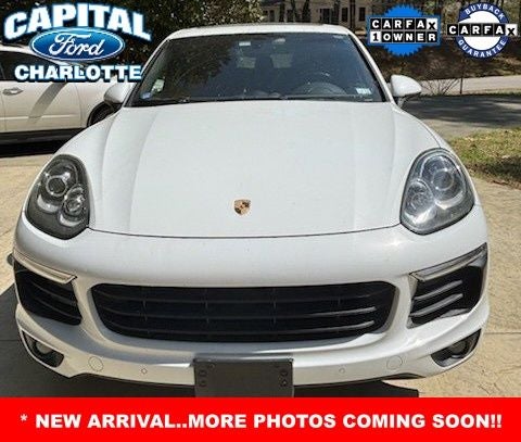 2016 Porsche Cayenne Base