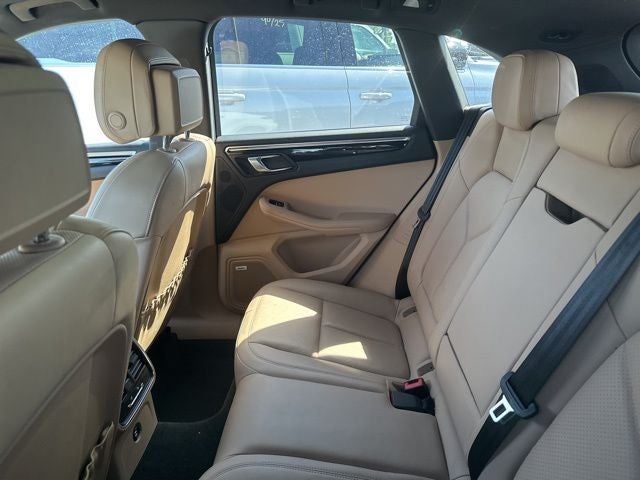 2019 Porsche Macan SUV