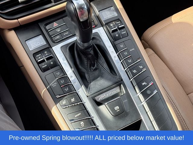2019 Porsche Macan SUV