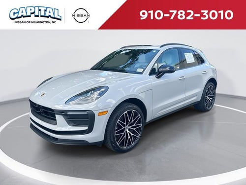 2025 Porsche Macan Base