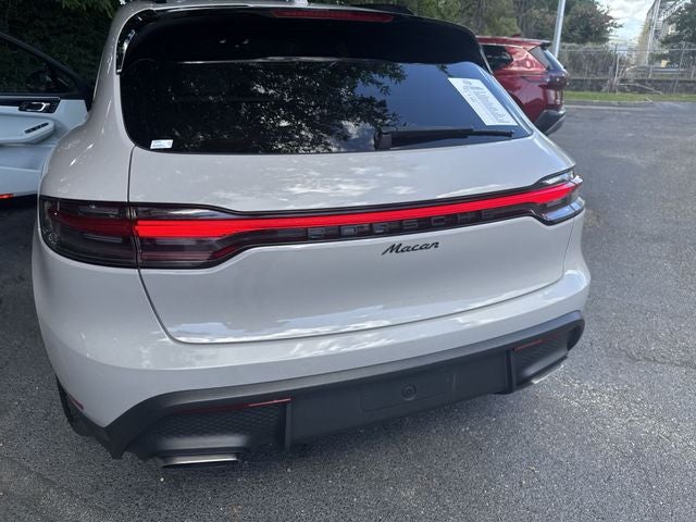 2025 Porsche Macan Base