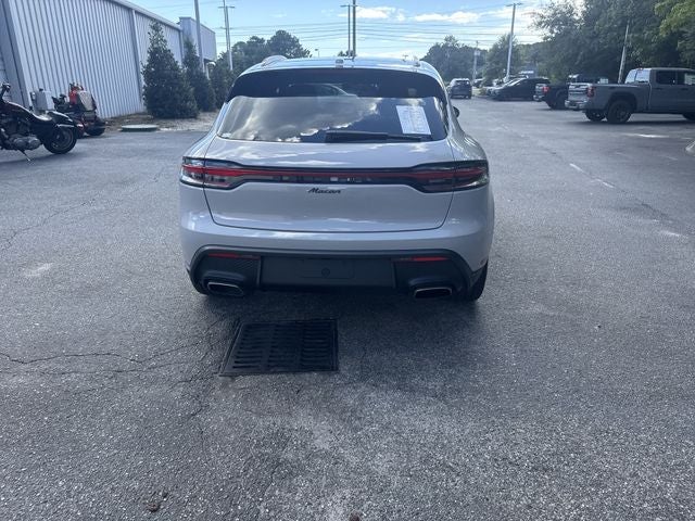 2025 Porsche Macan Base