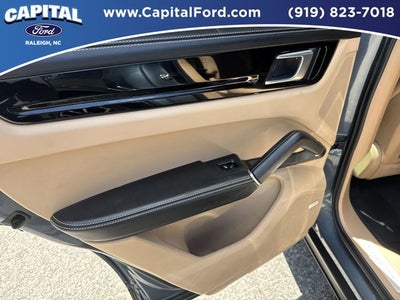 2019 Porsche Cayenne Base
