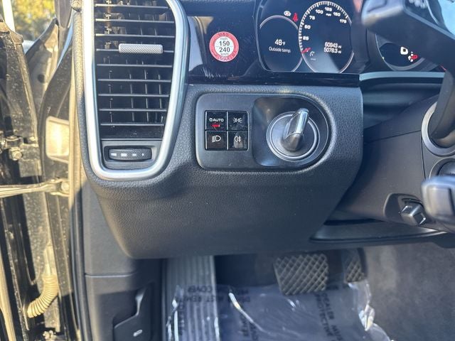 2019 Porsche Cayenne Base