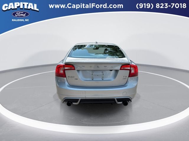2013 Volvo S60 T6 R-Design