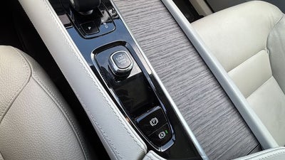 2023 Volvo XC90 B6 Core