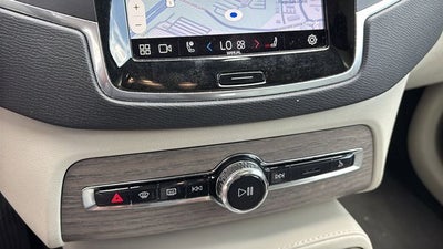 2023 Volvo XC90 B6 Core