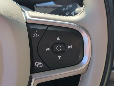 2021 Volvo XC60 T5 Momentum