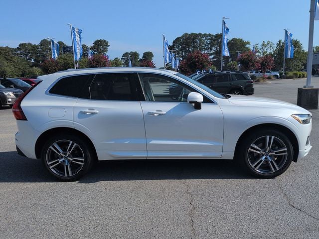 2021 Volvo XC60 T5 Momentum