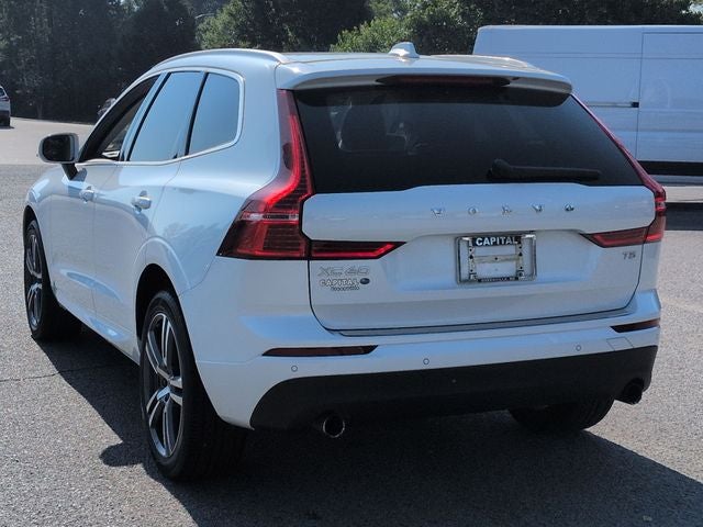 2021 Volvo XC60 T5 Momentum