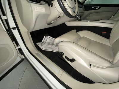 2021 Volvo XC60 T5 Inscription