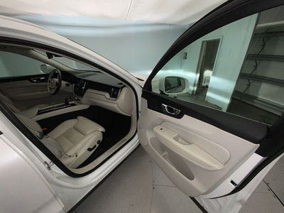 2021 Volvo XC60 T5 Inscription