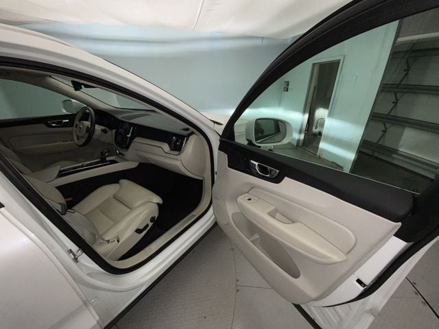 2021 Volvo XC60 T5 Inscription