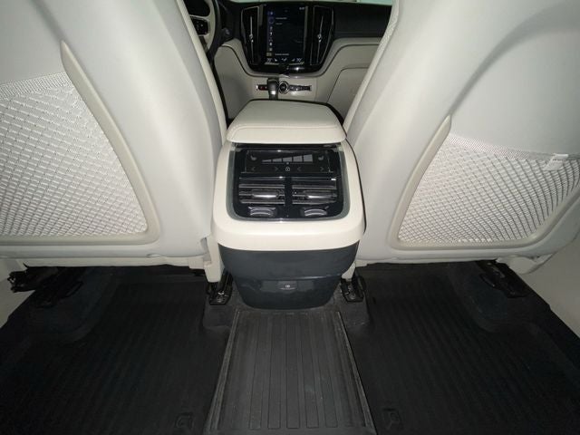 2021 Volvo XC60 T5 Inscription