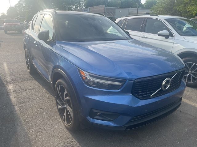 2019 Volvo XC40 R-Design
