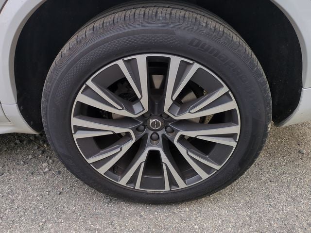 2021 Volvo XC90 T6 Momentum