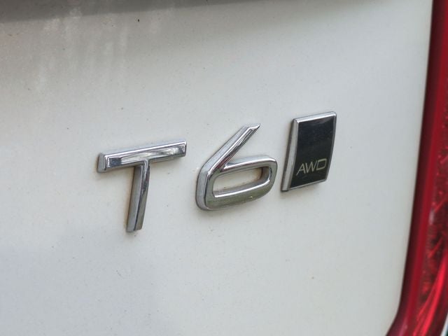 2021 Volvo XC90 T6 Momentum