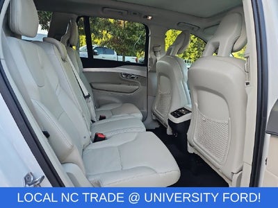 2017 Volvo XC90 T6 Momentum