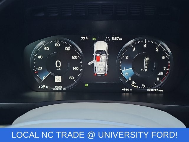 2017 Volvo XC90 T6 Momentum