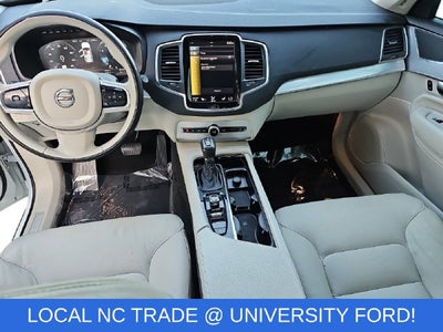 2017 Volvo XC90 T6 Momentum