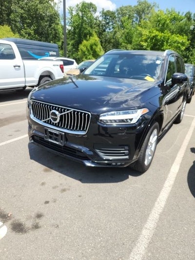2020 Volvo XC90 T6 Momentum