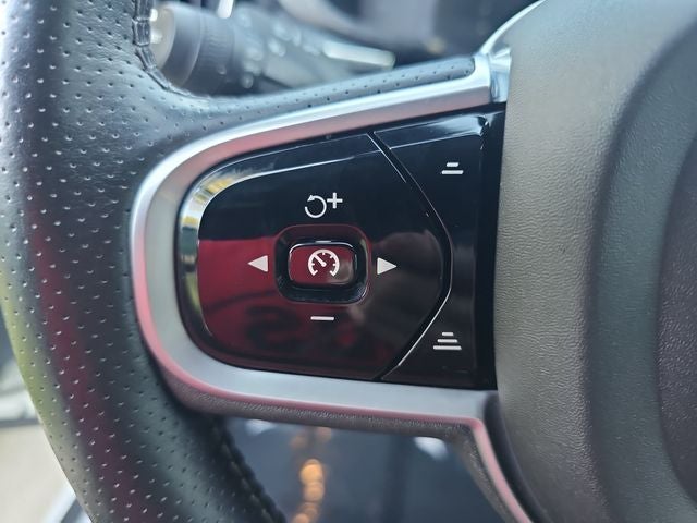 2019 Volvo XC60 T6 Momentum