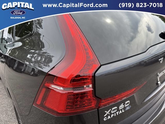 2024 Volvo XC60 B5 Plus Dark Theme