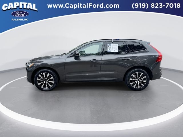 2024 Volvo XC60 B5 Plus Dark Theme