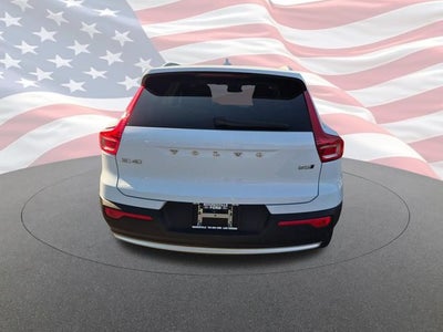 2024 Volvo XC40 B5 Plus Bright Theme