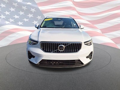 2024 Volvo XC40 B5 Plus Bright Theme