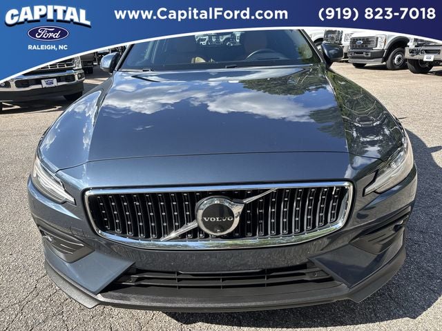 2024 Volvo V60 Cross Country Ultimate