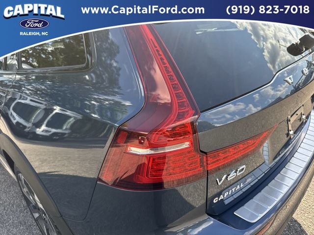 2024 Volvo V60 Cross Country Ultimate
