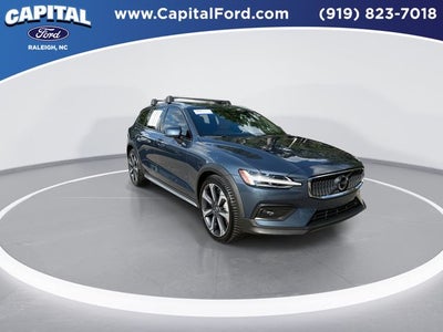 2024 Volvo V60 Cross Country Ultimate